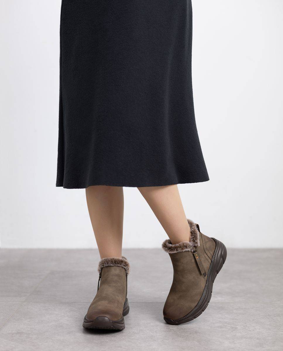 Botins com Pelo e Fecho Zip Castanho-2