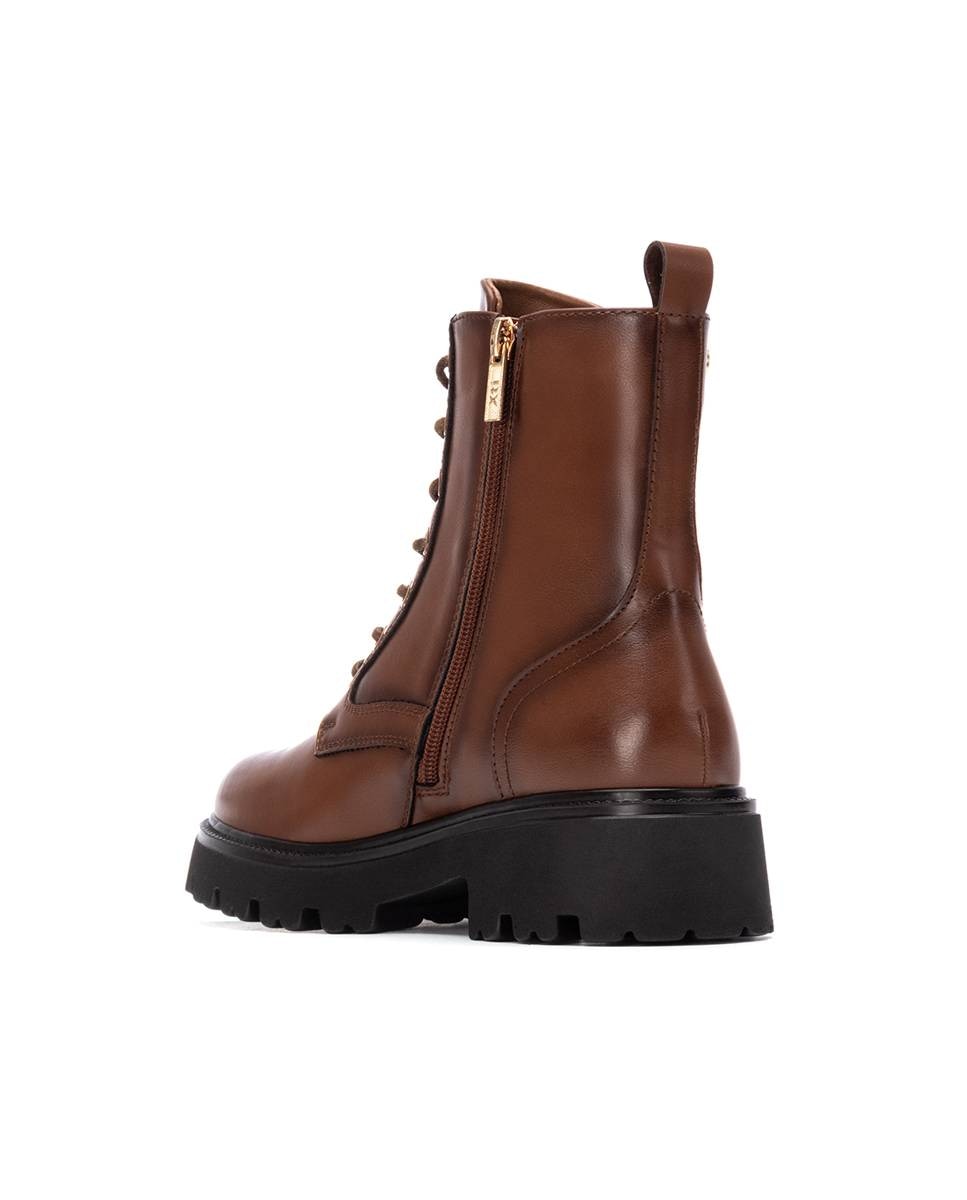 Botins com Atacadores Camel-4