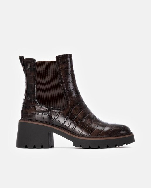 Imagem 0 de Botins com Salto Largo Estilo Chelsea