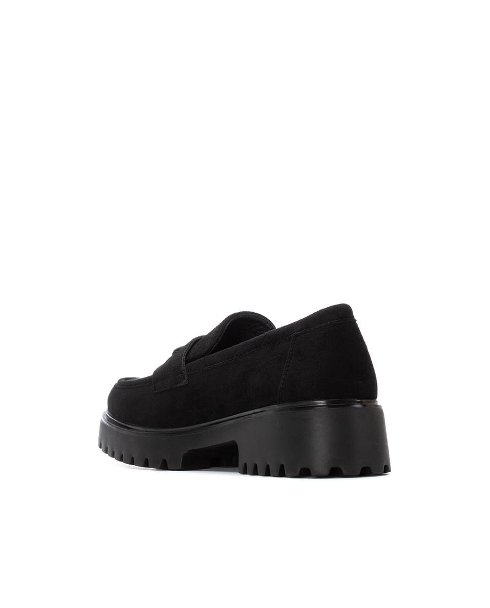 Mocassins com Sola de Borracha Preto-4