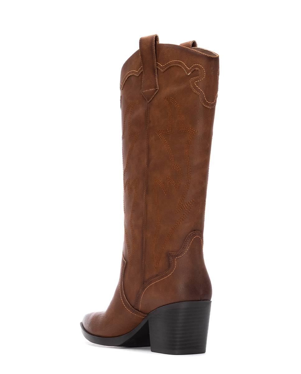 Botas Estilo Cowboy com Salto e Fecho Zip Lateral Camel-4
