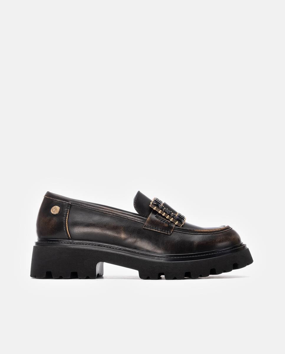 Imagem 0 de Mocassins Rasos com Fivela