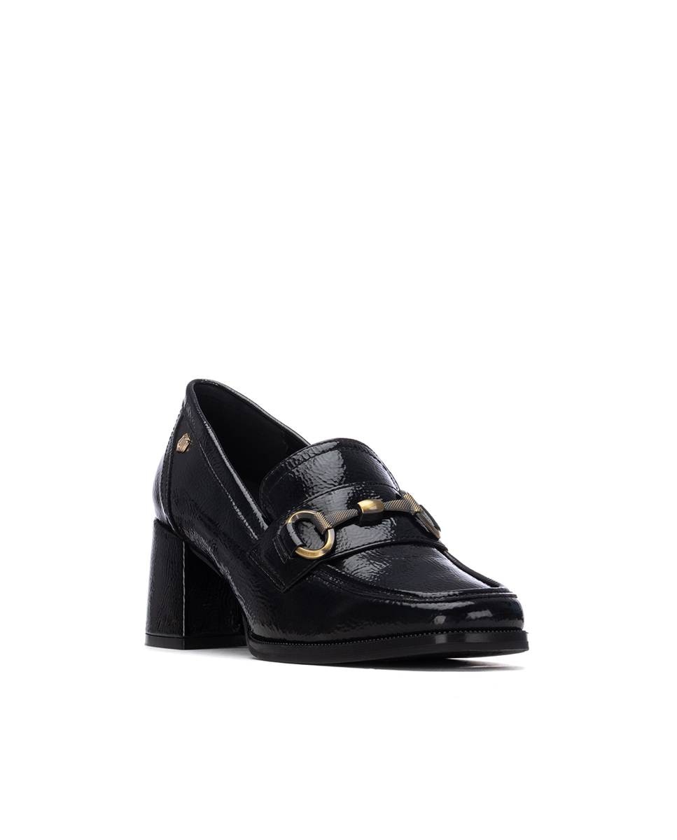 Mocassins com Salto de Verniz Preto-3