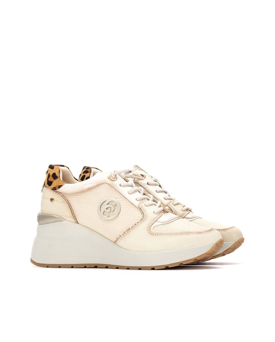 Sapatilhas de Pele com Cunha Alta de Borracha Bege-5