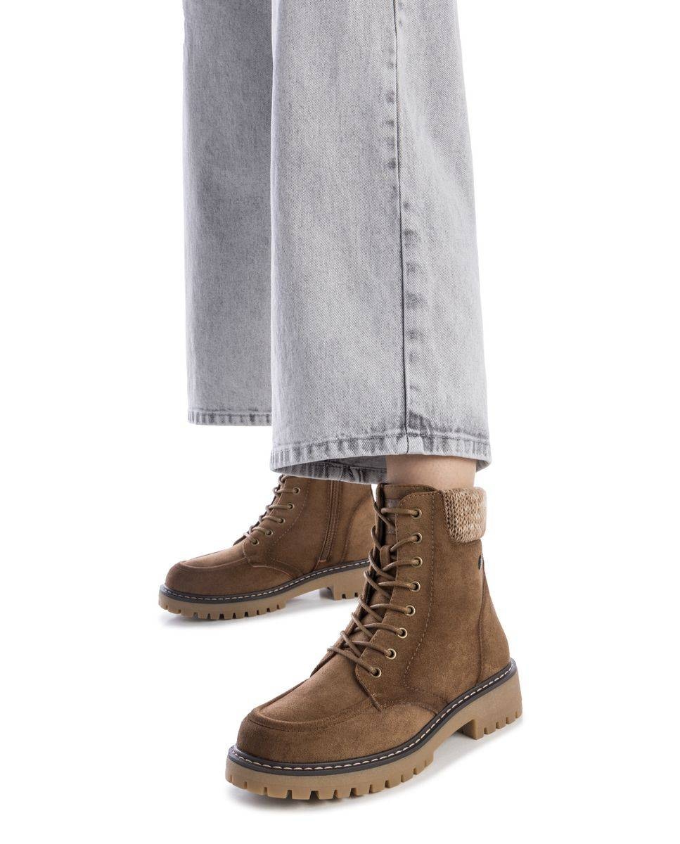 Botins com Fecho Zip e Sola de Borracha Castanho-2