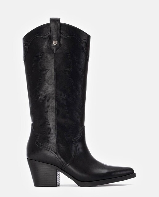 Imagem 0 de Botas Estilo Cowboy com Salto e Fecho Zip Lateral