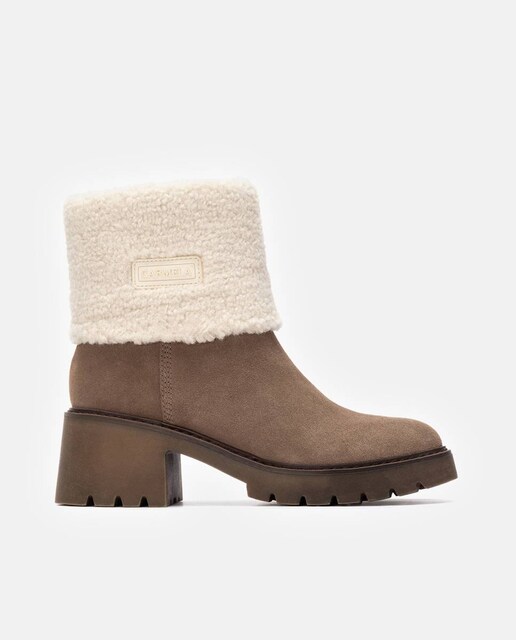 Imagem 0 de Botins de Pele com Pelo Interior e Sola de Borracha