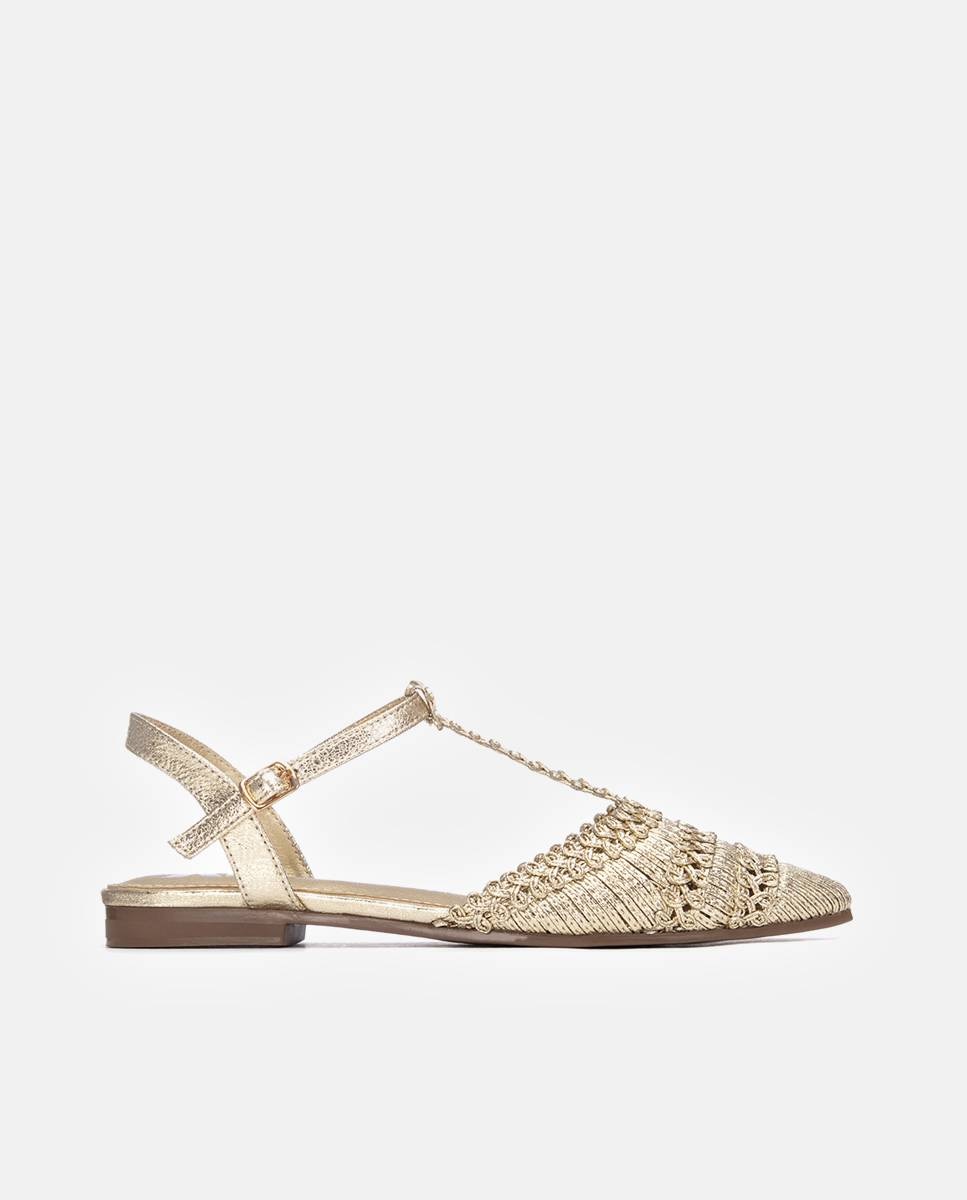 Imagem 0 de Sabrinas Rasas com o Calcanhar Aberto