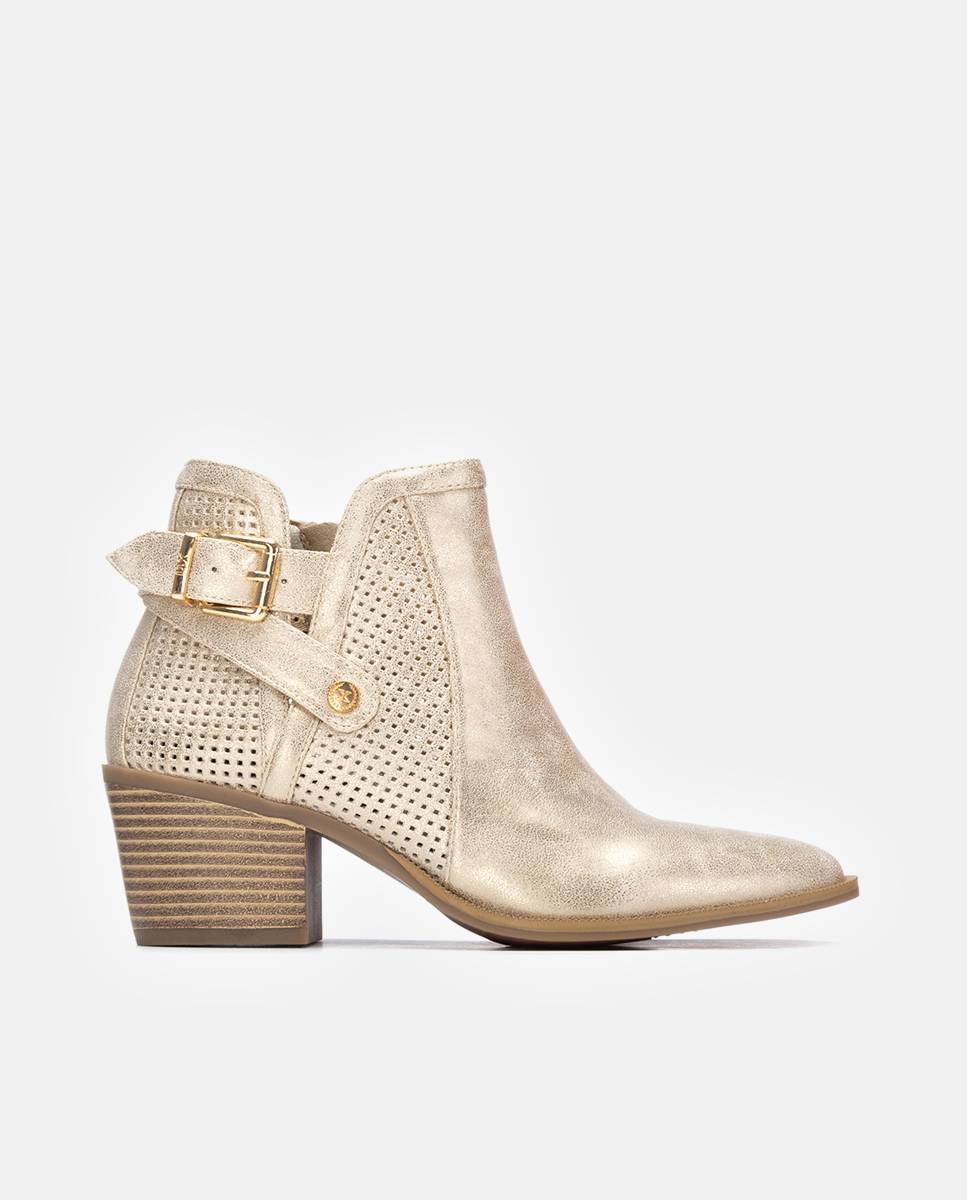 Imagem 0 de Botins Básicos com Salto e Fecho Zip