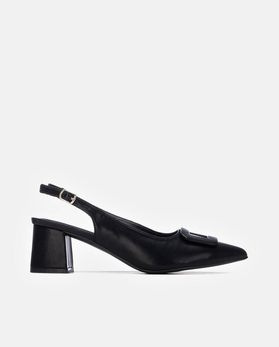Imagem 0 de Sapatos de Salto com o Calcanhar Aberto