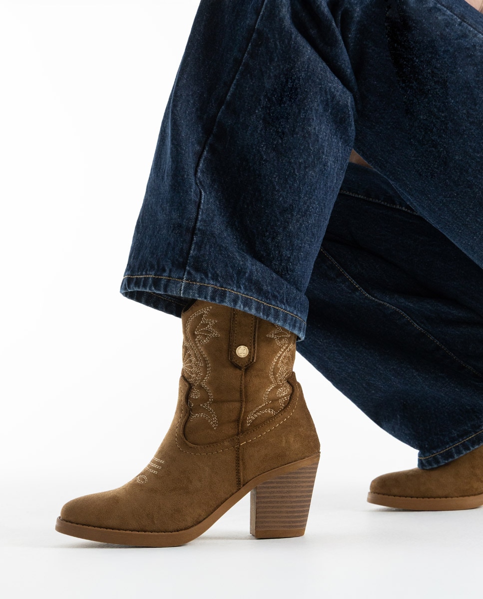 Botins com Tacão Camel-2