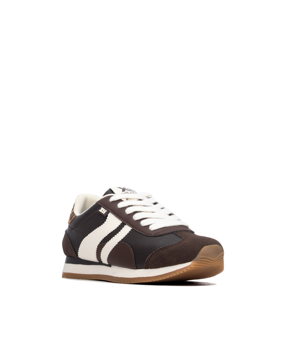 Sapatilha com Atacadores Castanho-2