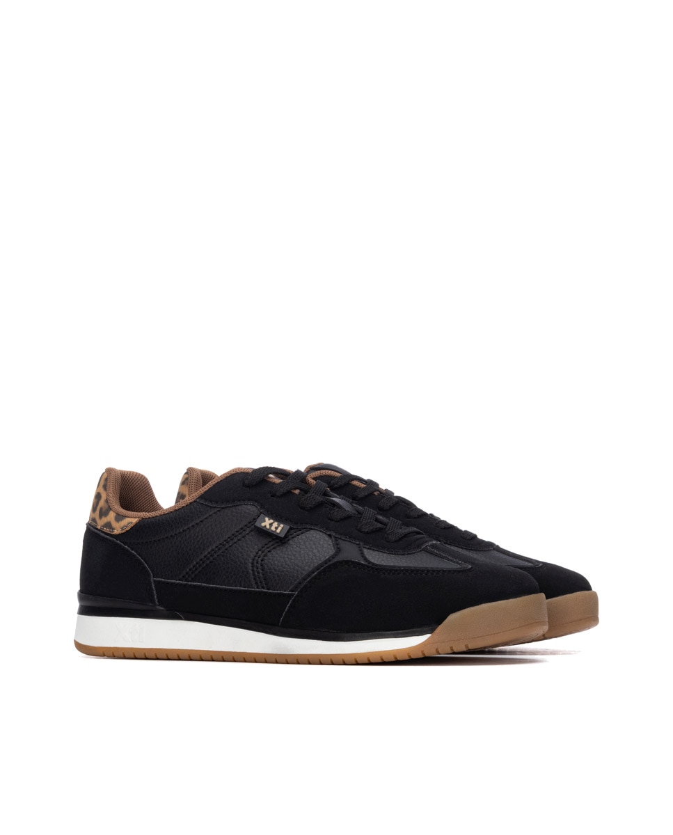 Sapatilha com Atacadores Preto-4