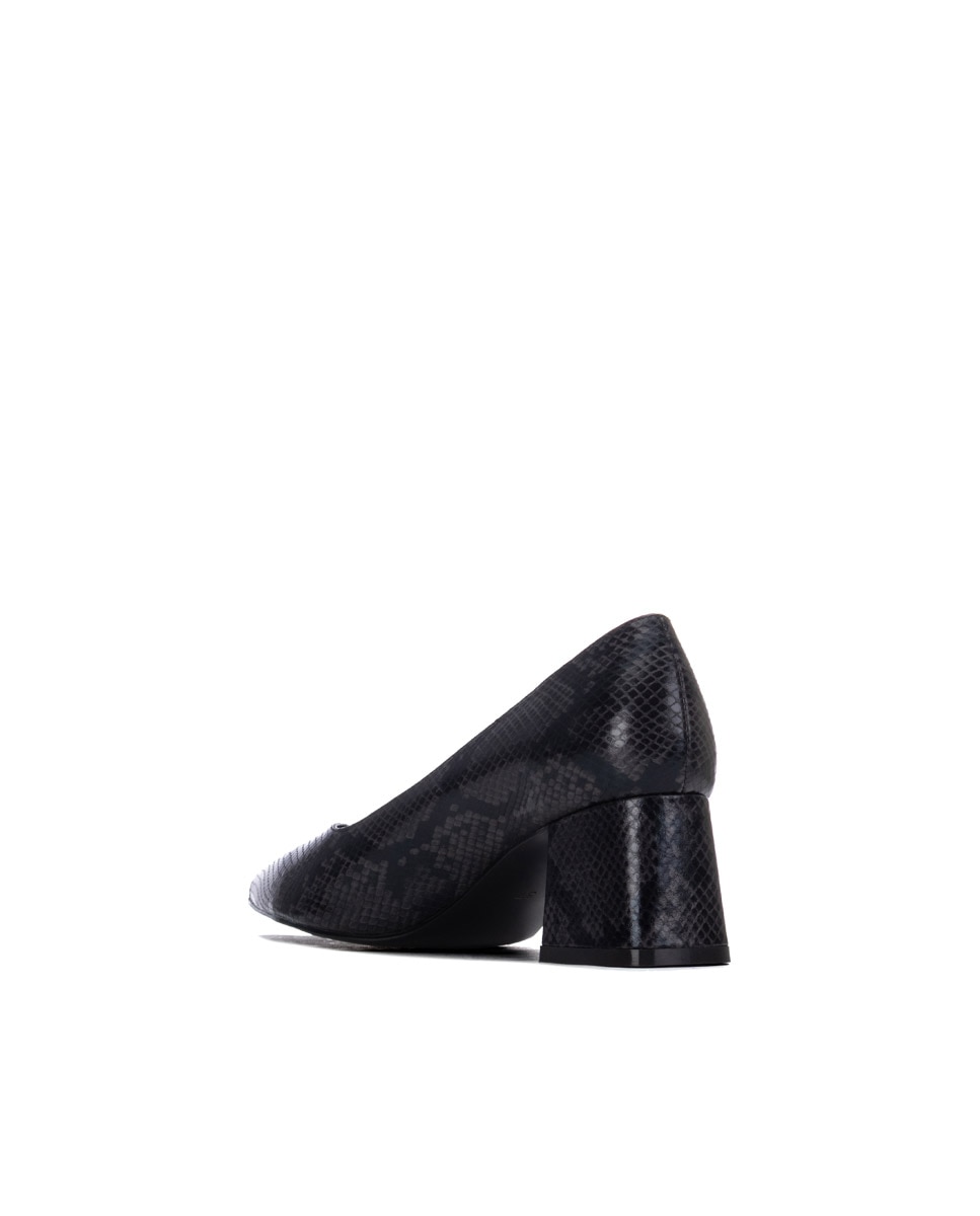 Sapatos de Salto Preto-3