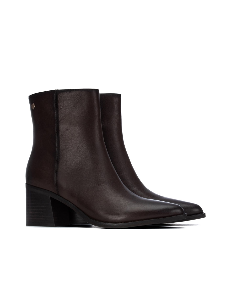 Botins com Fecho Zip de Pele Castanho-4