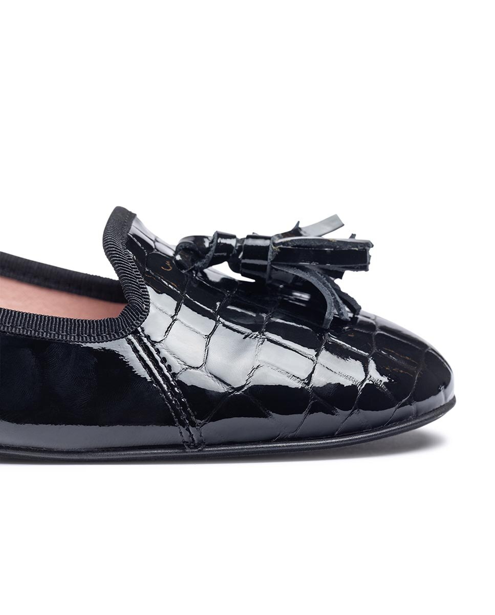 Bailarinas de Pele com Pompom Decorativo Preto-2