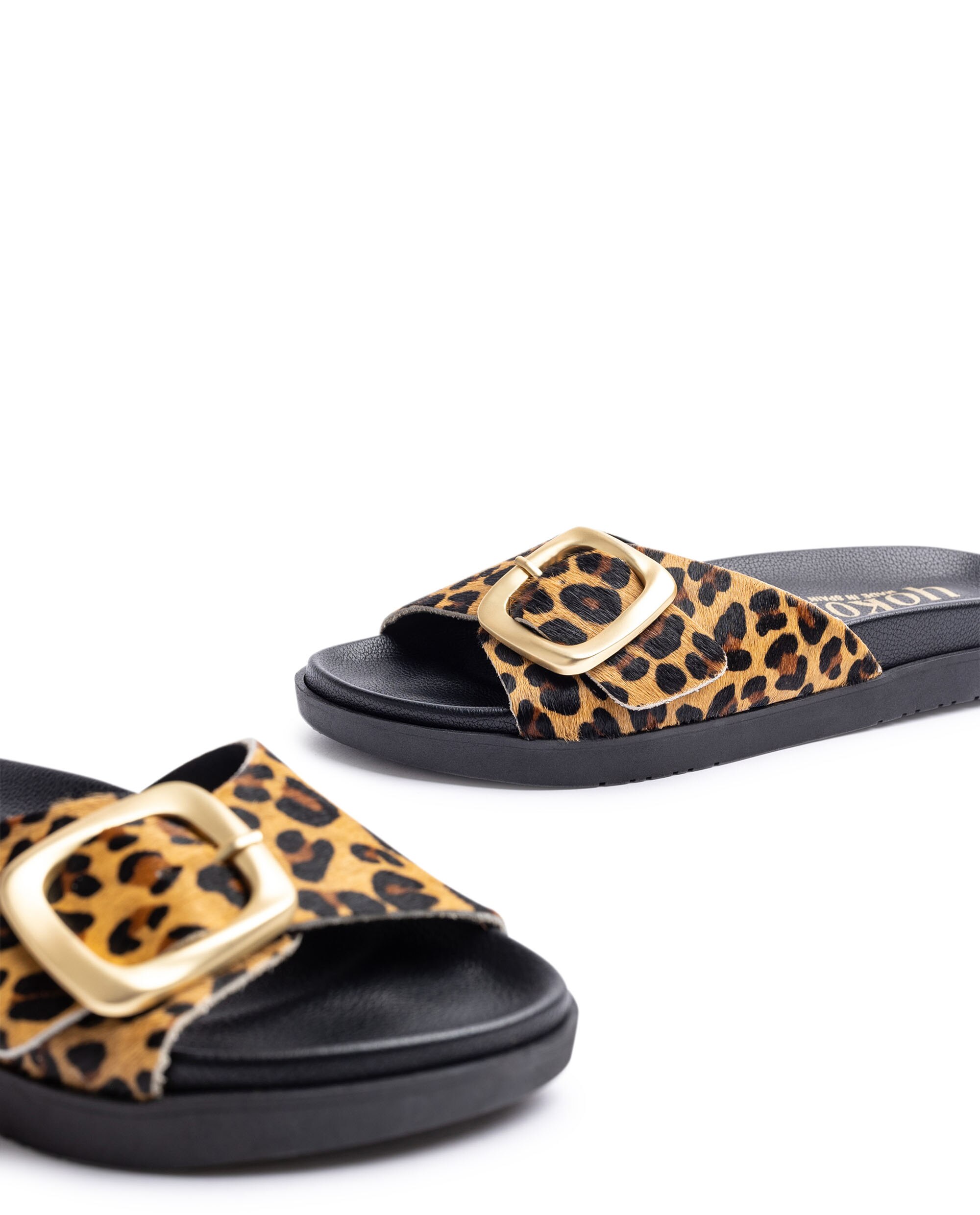 Sandálias Rasas de Pele Castanho-6