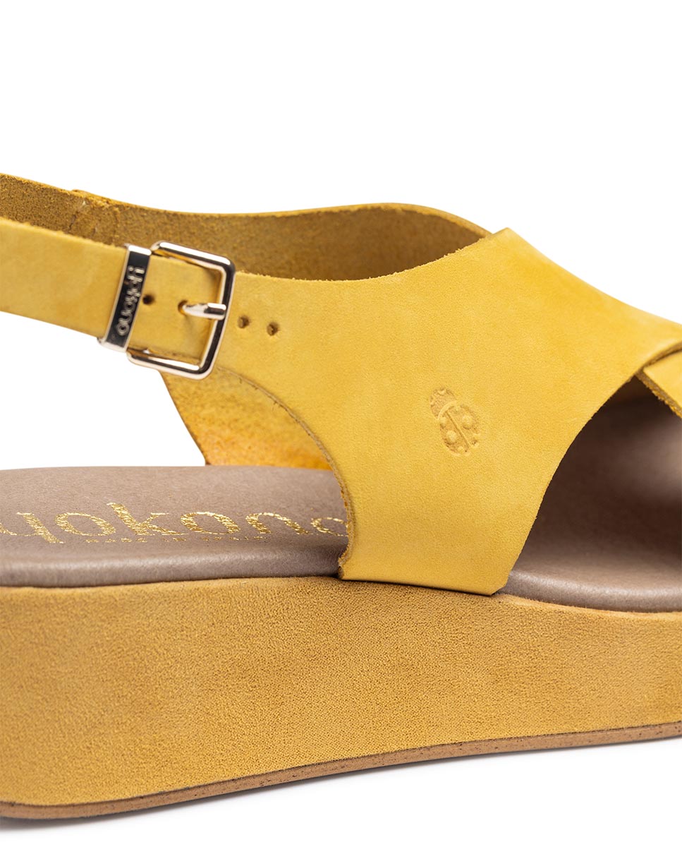 Sandálias de Plataforma em Pele Amarelo-5