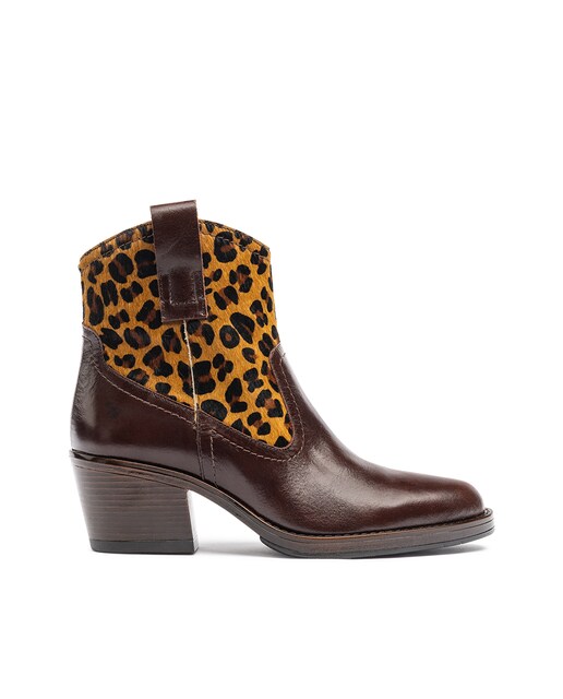 Imagem 0 de Botins de Salto em Pele