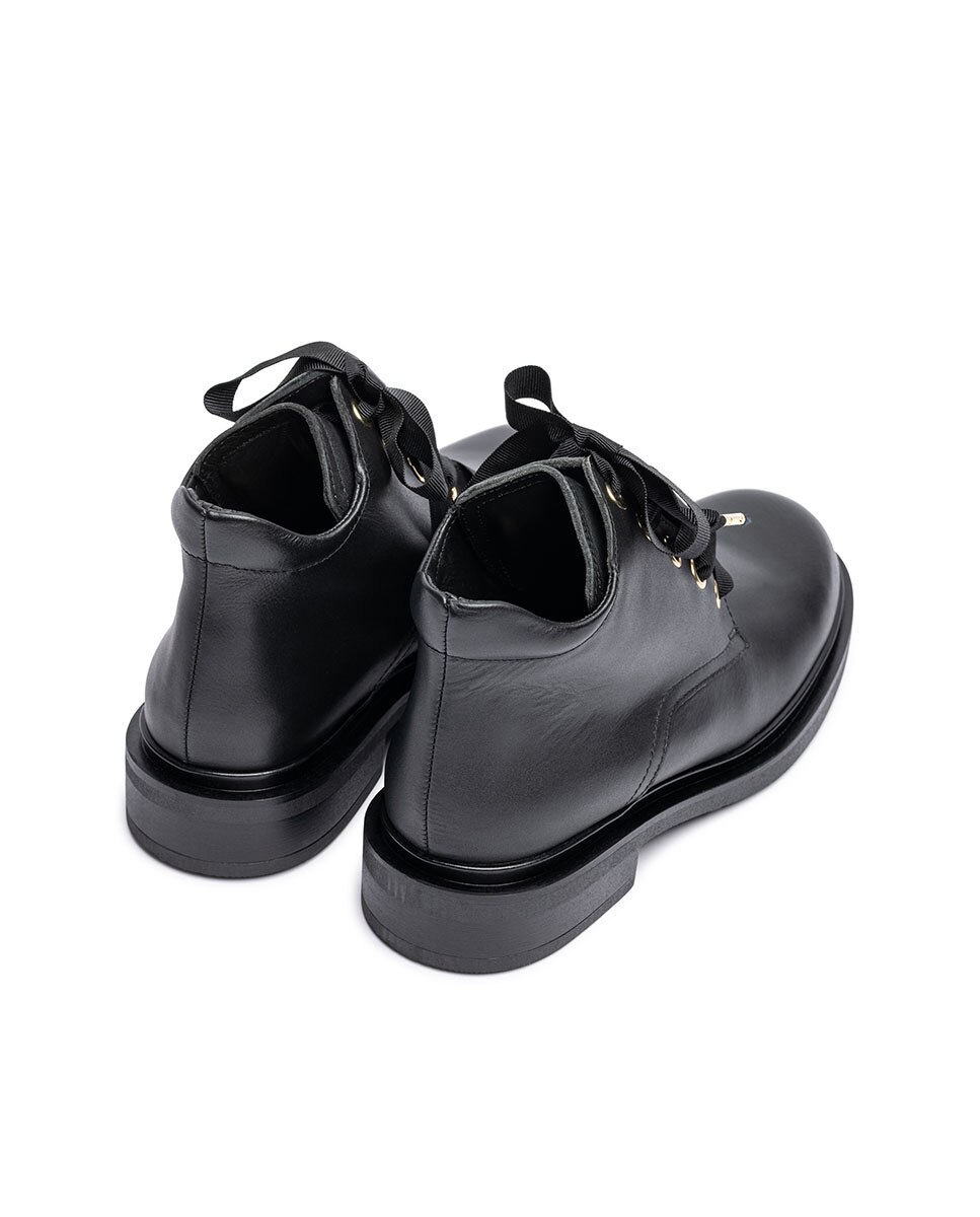 Botins Rasos de Pele Preto-2