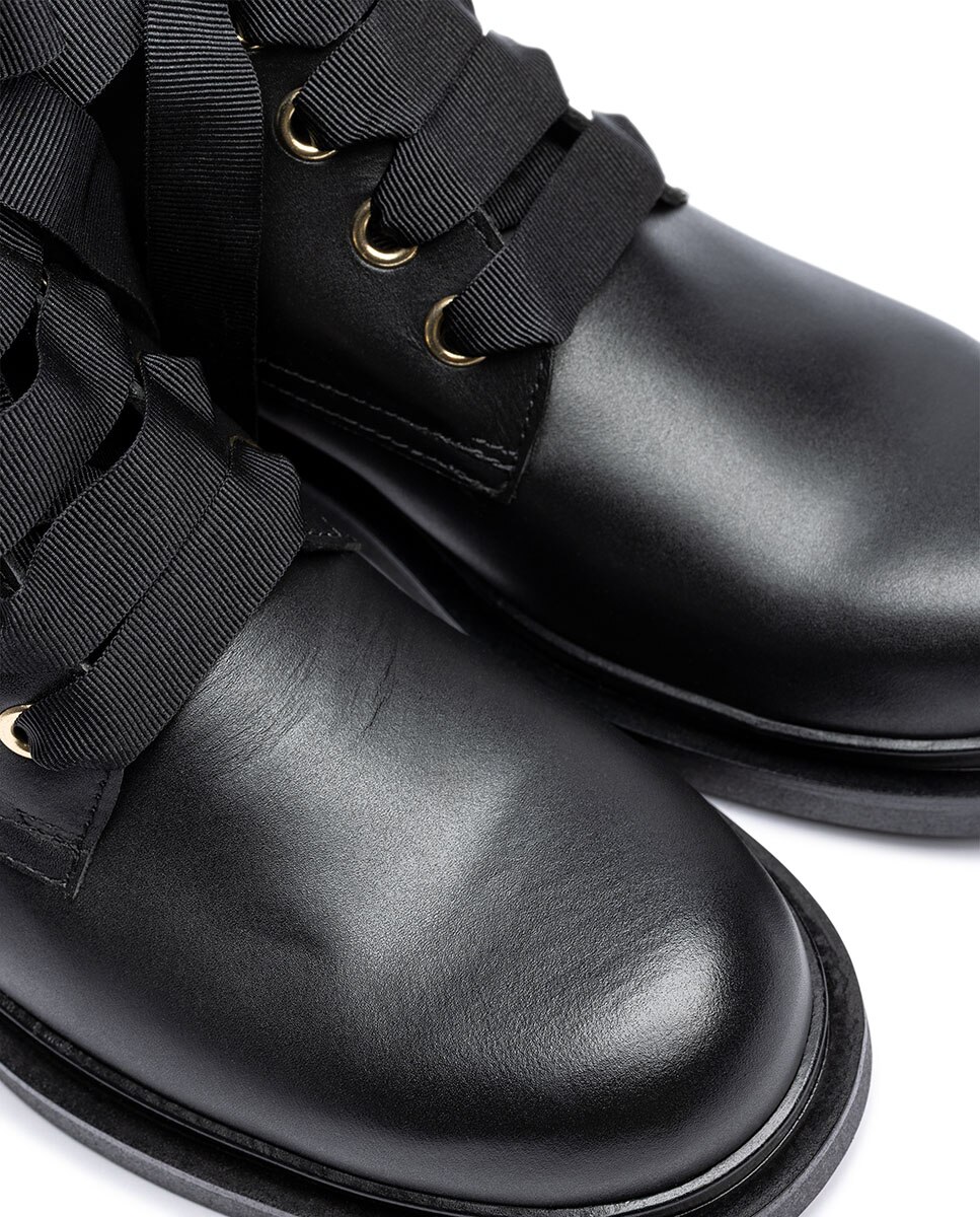 Botins Rasos de Pele Preto-4