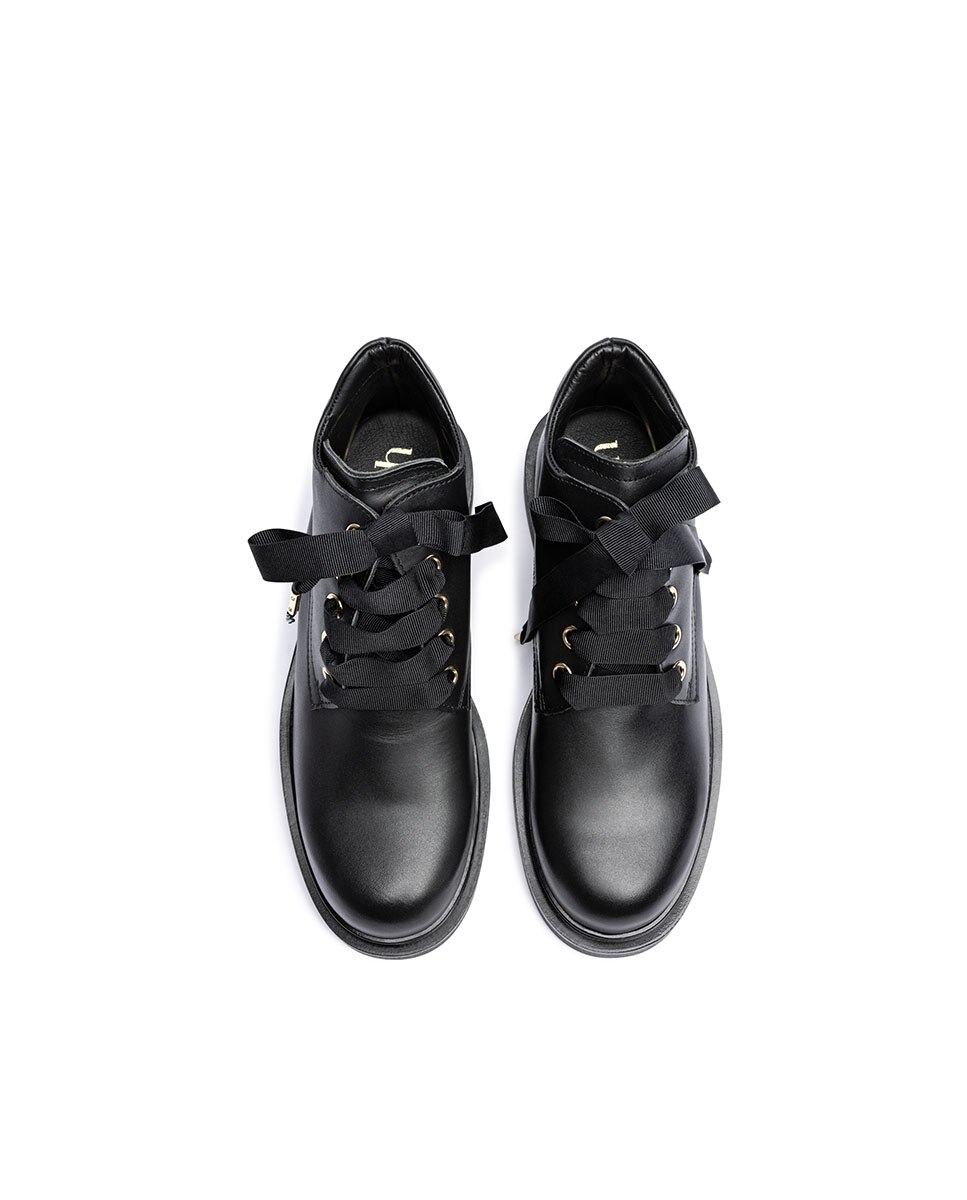 Botins Rasos de Pele Preto-5
