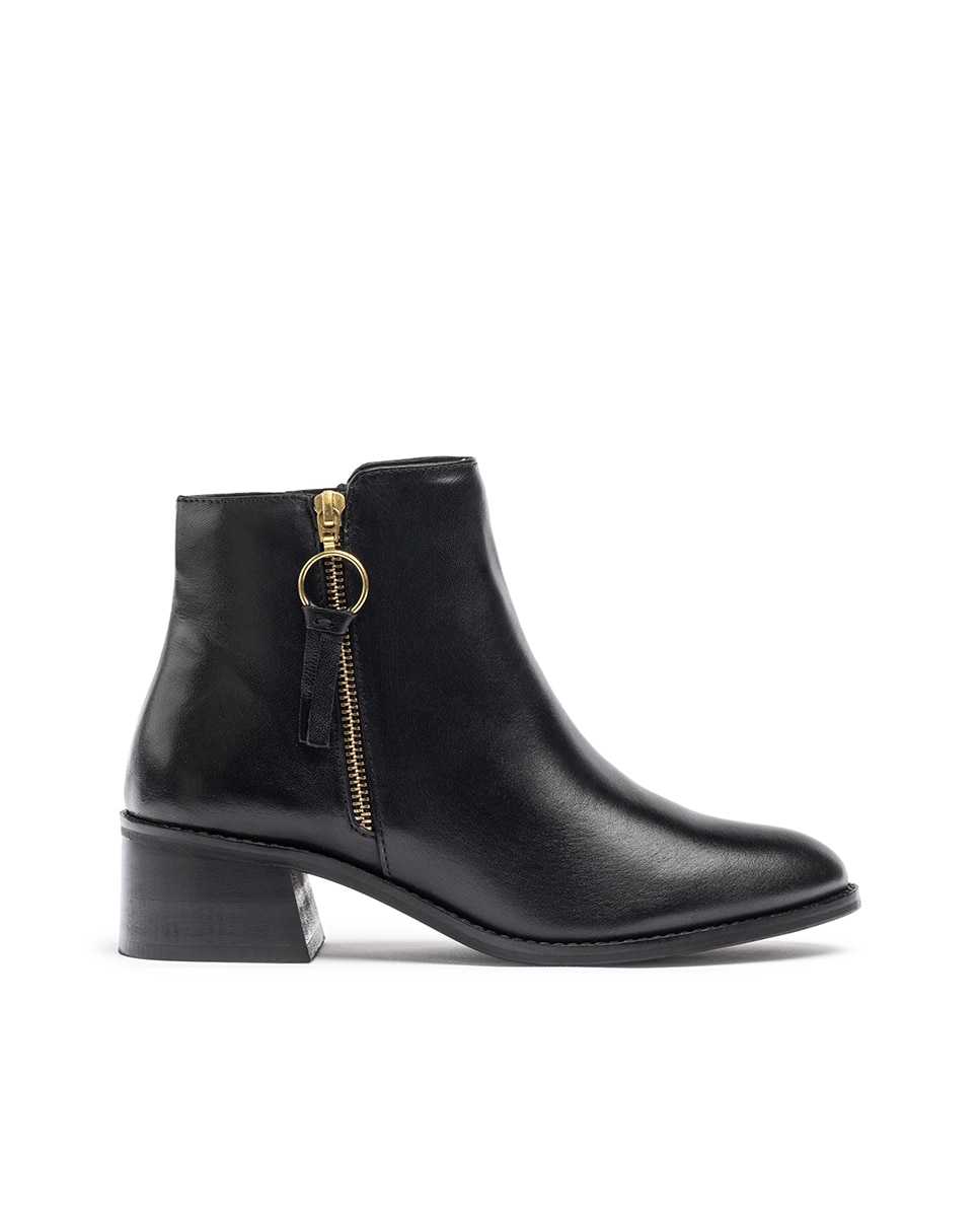Botins de Salto em Pele Preto-1