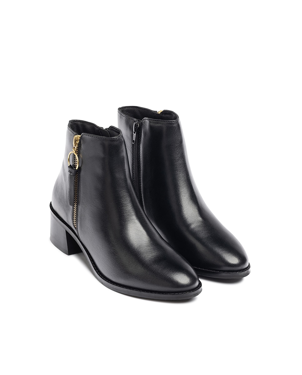 Botins de Salto em Pele Preto-3