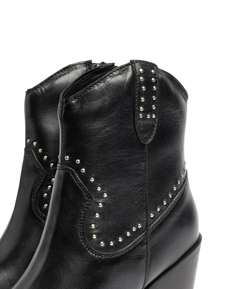 Botins de Salto em Pele Preto-4