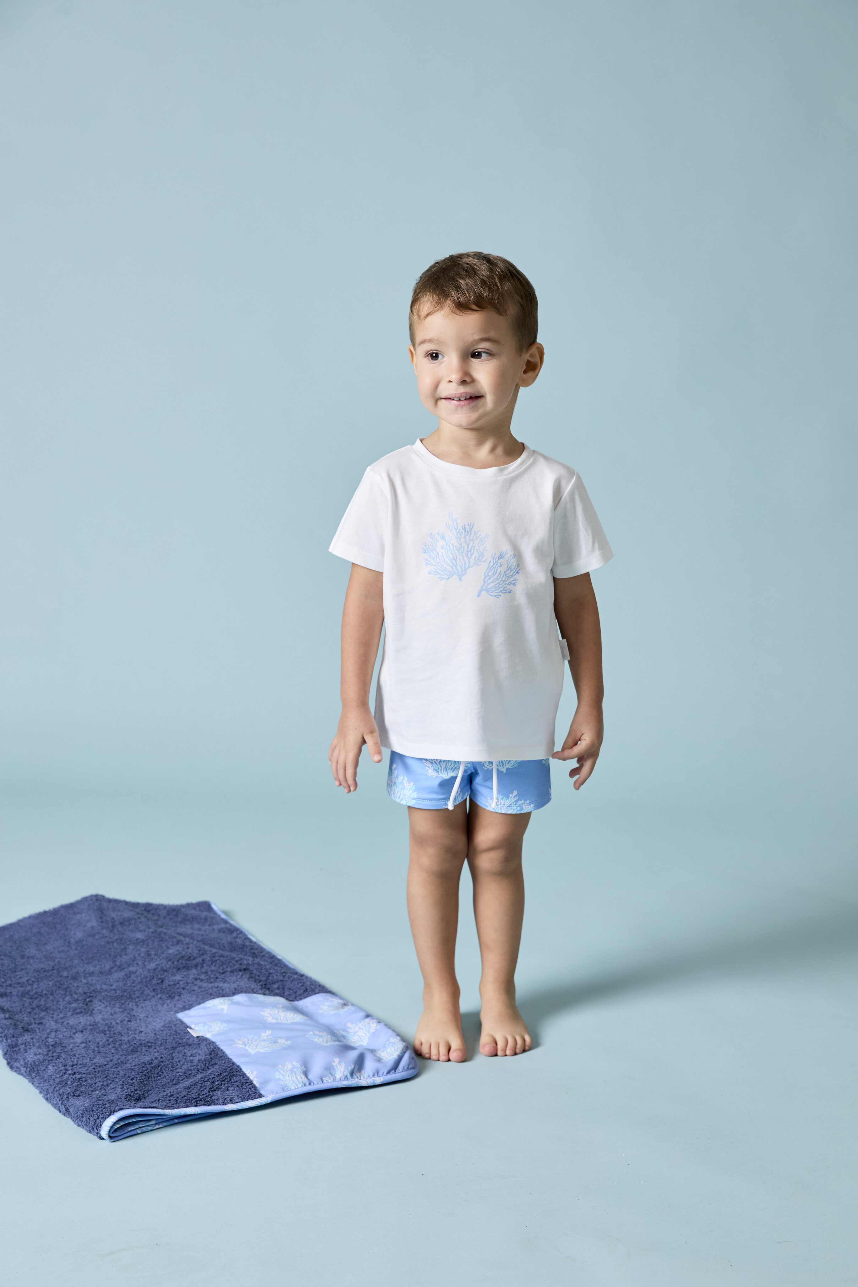 T-shirt para Banho de Bebé de Algodão com Desenho Frontal Martín Aranda Branco-5