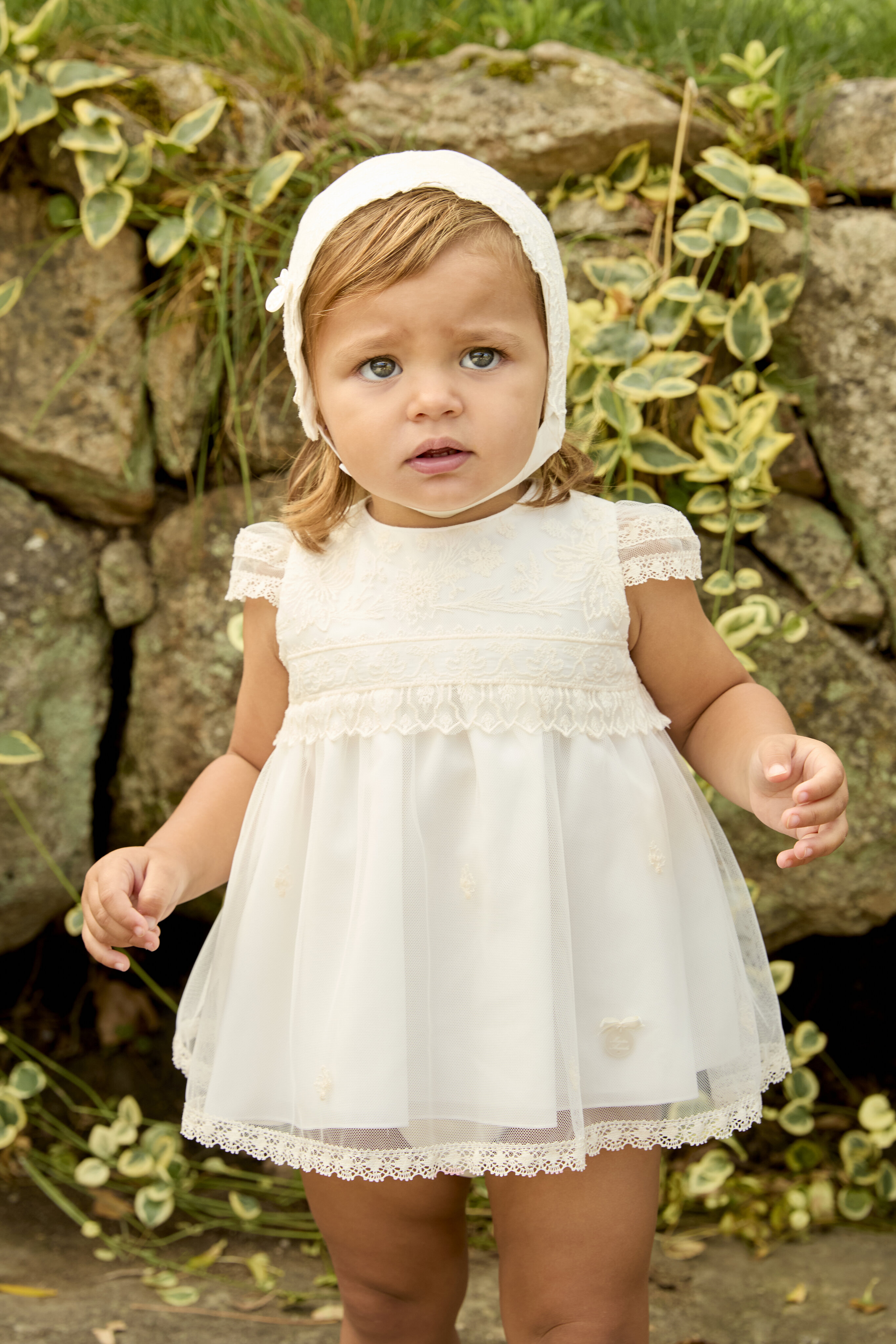 Conjunto para Bebé de Vestido em Tecido e Tule Bordado com Cueca Martín Aranda Natural-4