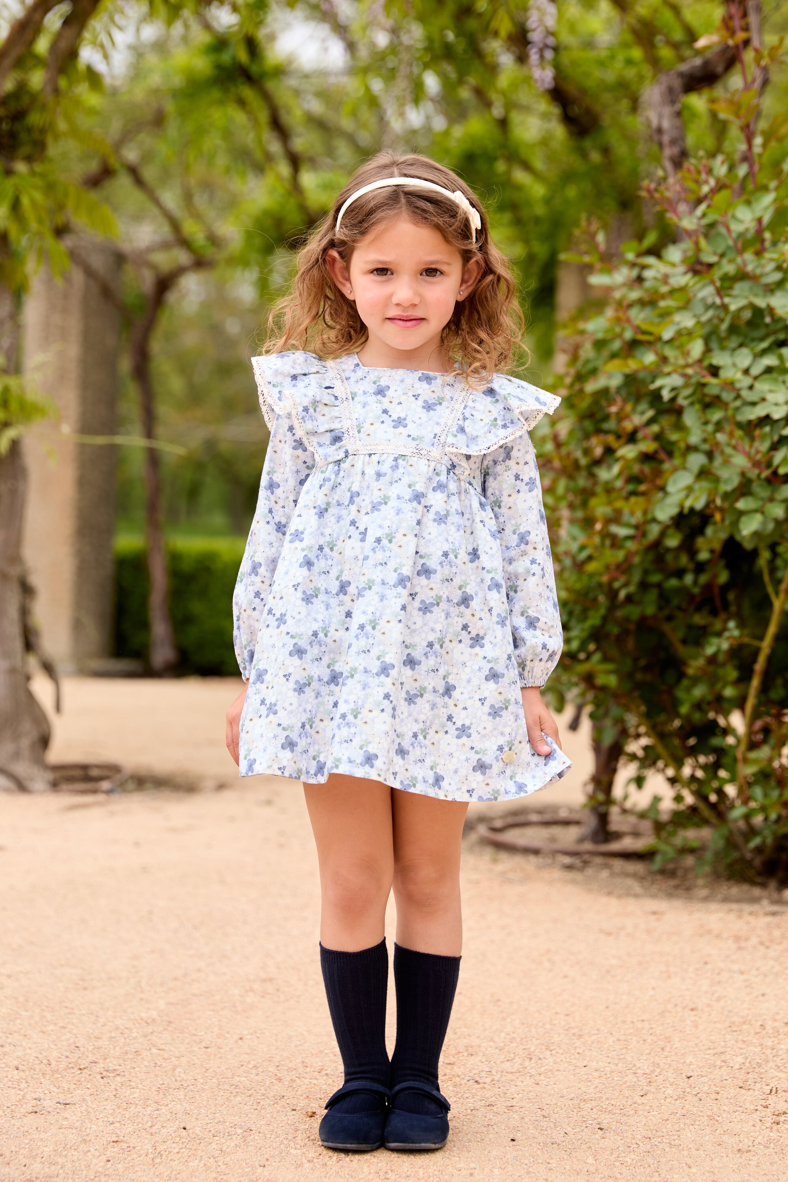 Vestido para Bebé de Algodão com Estampado de Fantasia e Detalhes de Renda Azul-4