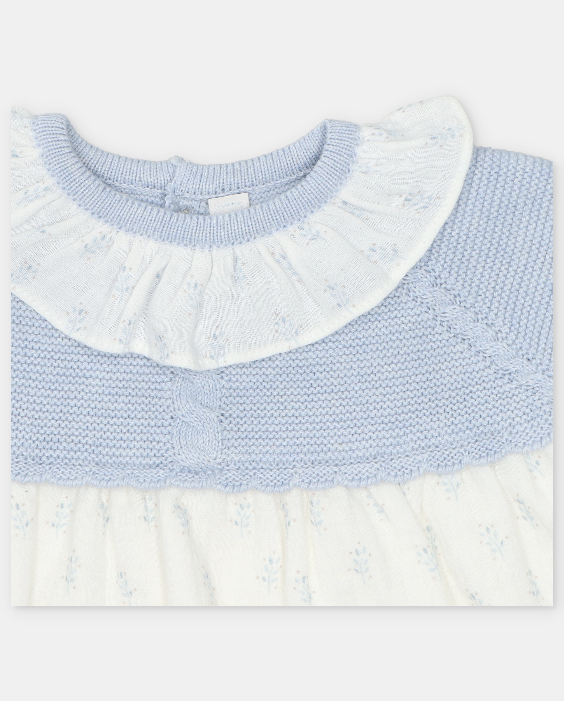 Vestido para Bebé com Detalhe de Trança Combinado com Microestampado de Fantasia Azul-celeste-3