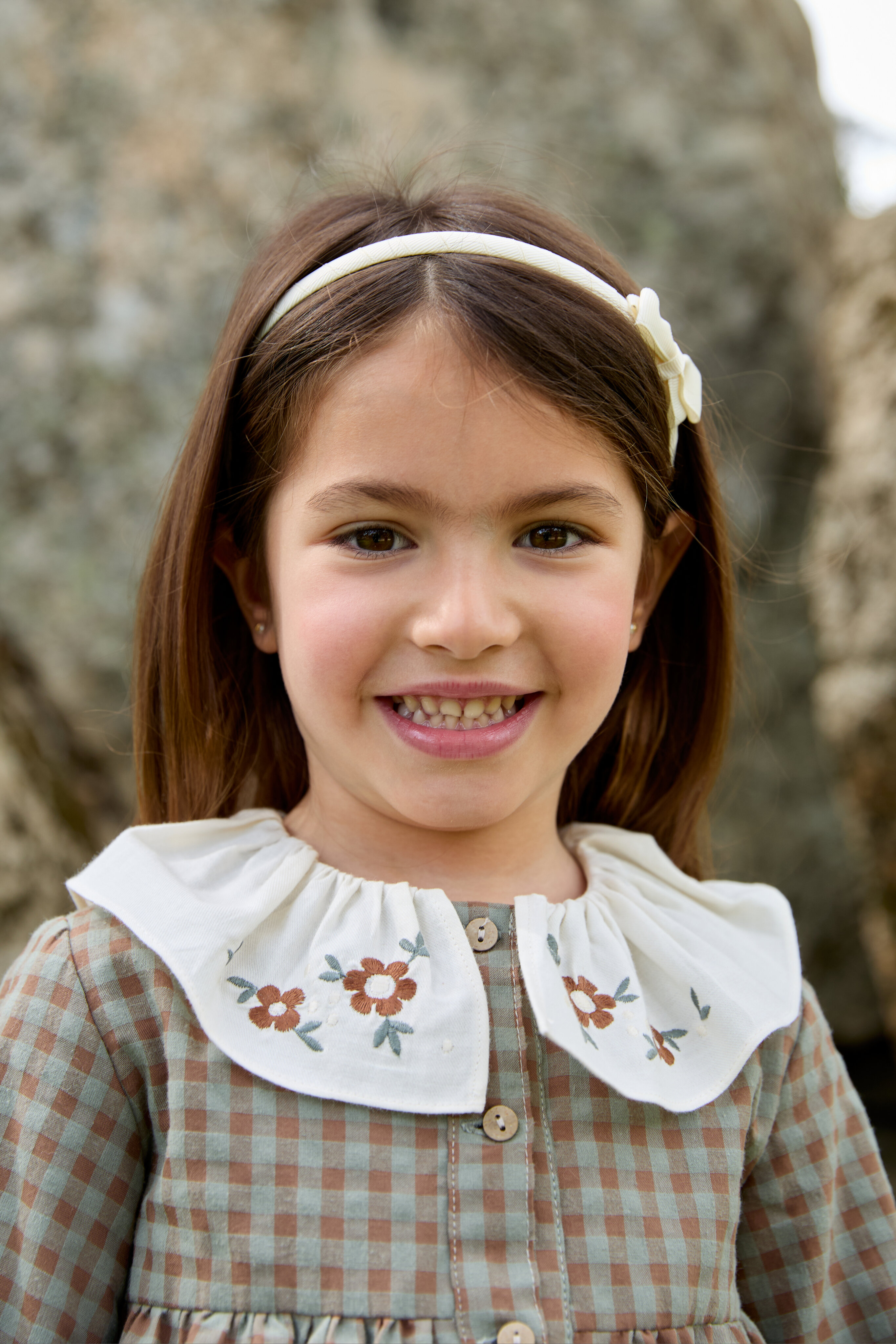 Vestido Infantil de Tecido Microestampado Aos Quadrados Castanho-5