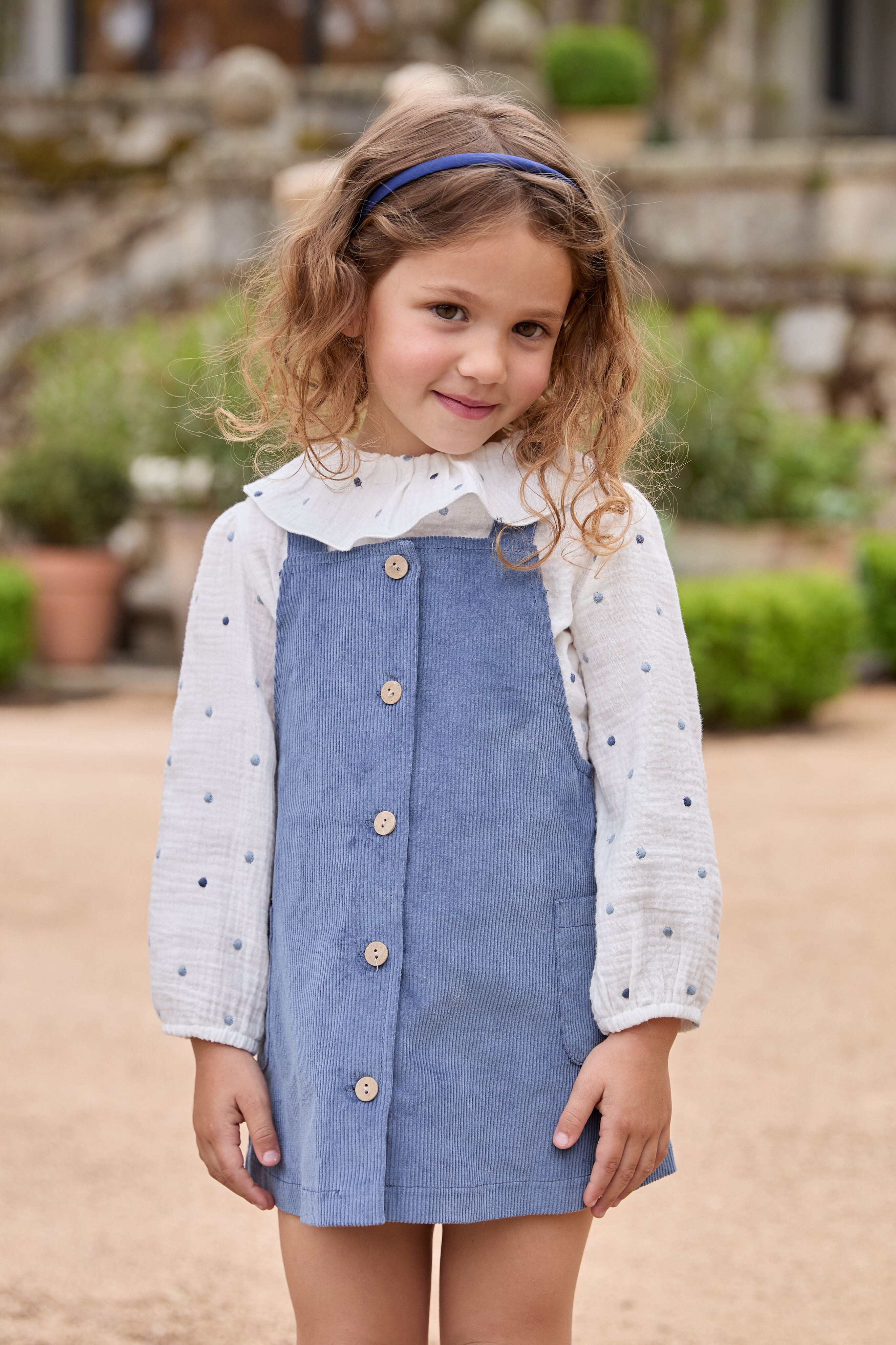 Conjunto Infantil de Camisa Estampada de Fantasia e Jardineira de Microbombazina Azul-5