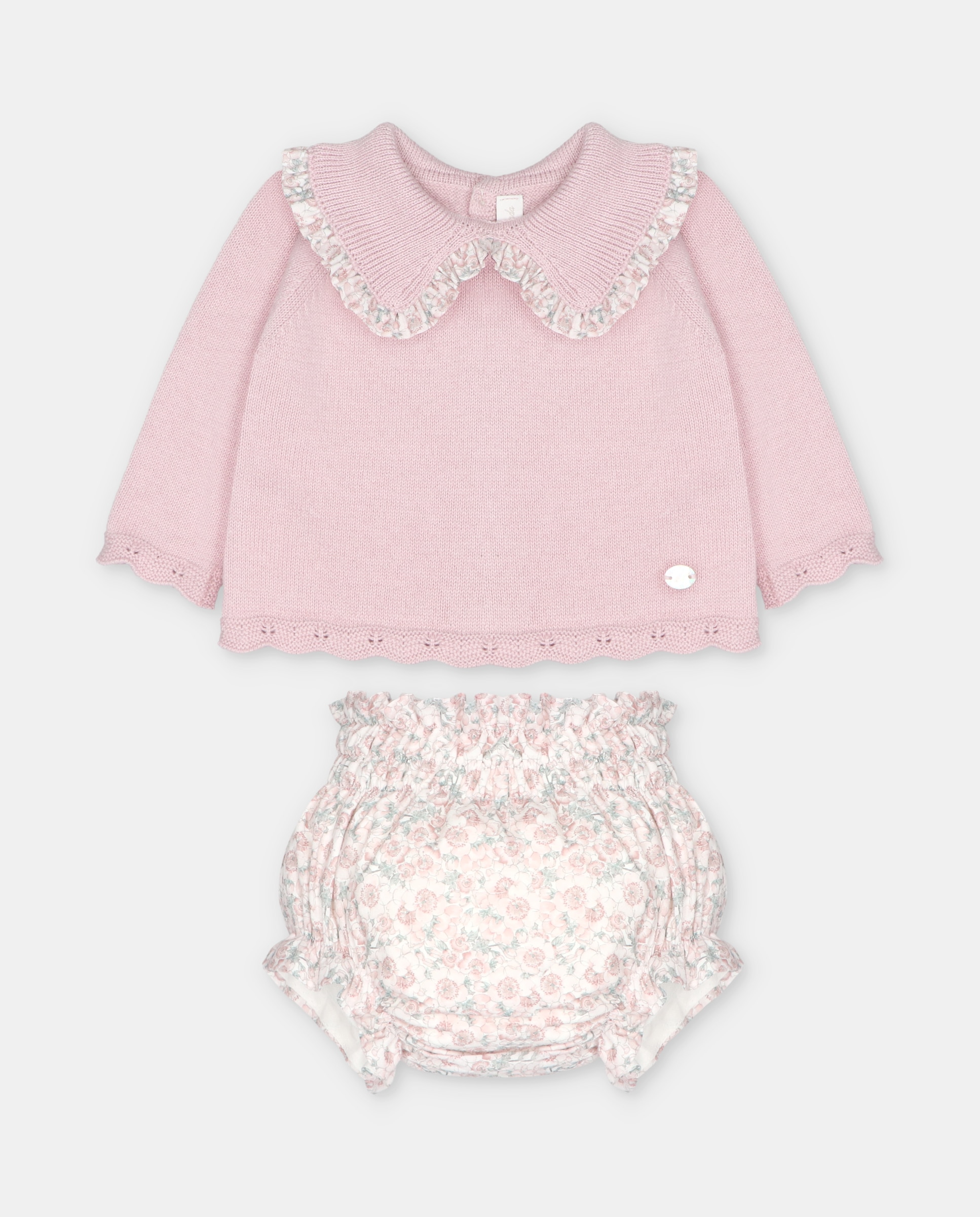 Imagem 0 de Conjunto para Bebé de Camisola com Detalhes Perfurados e Tapa Fraldas com Estampado de Flores