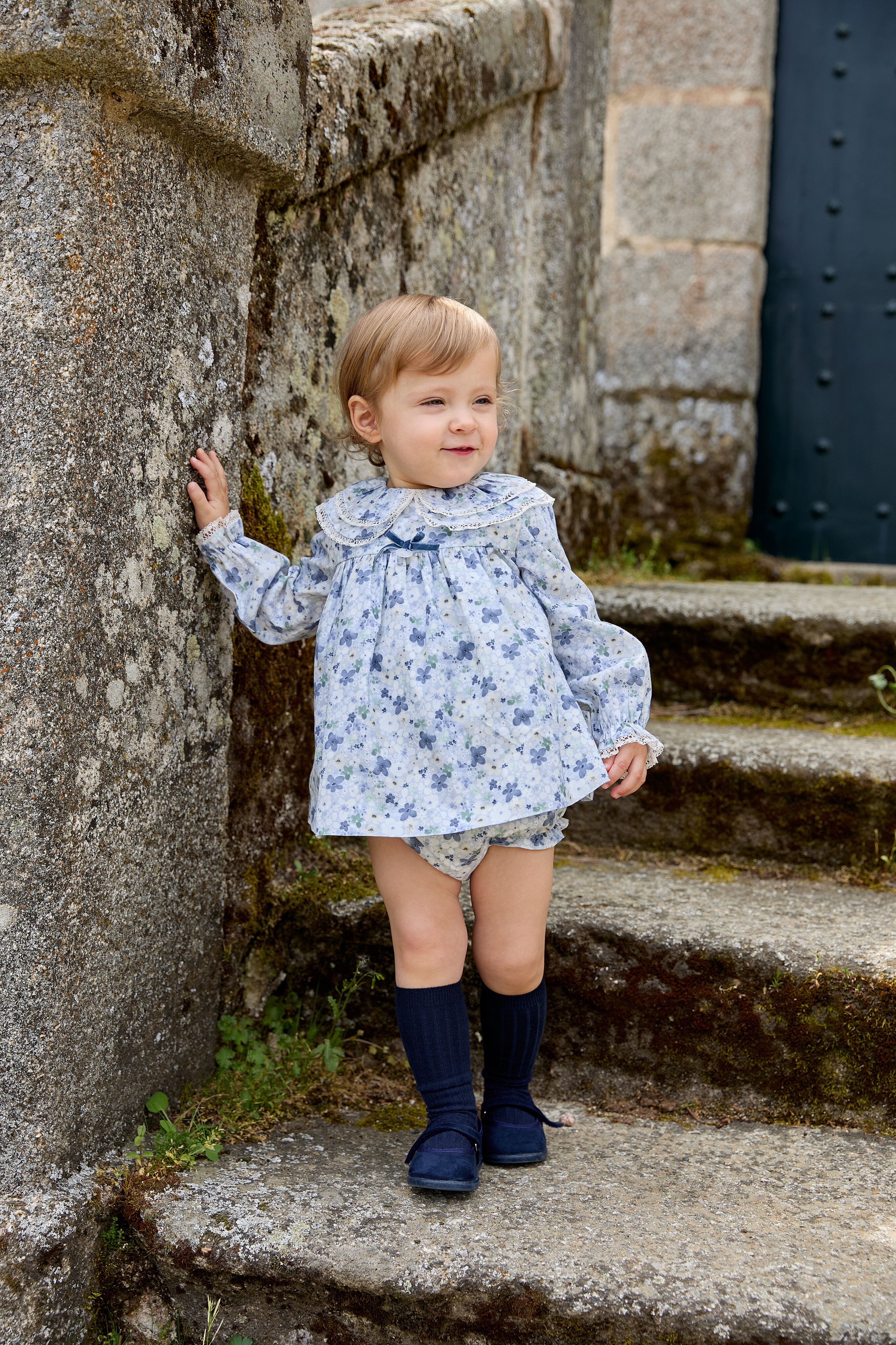 Conjunto para Bebé de Vestido e Cobre-fraldas com Estampado de Flores Azul-4