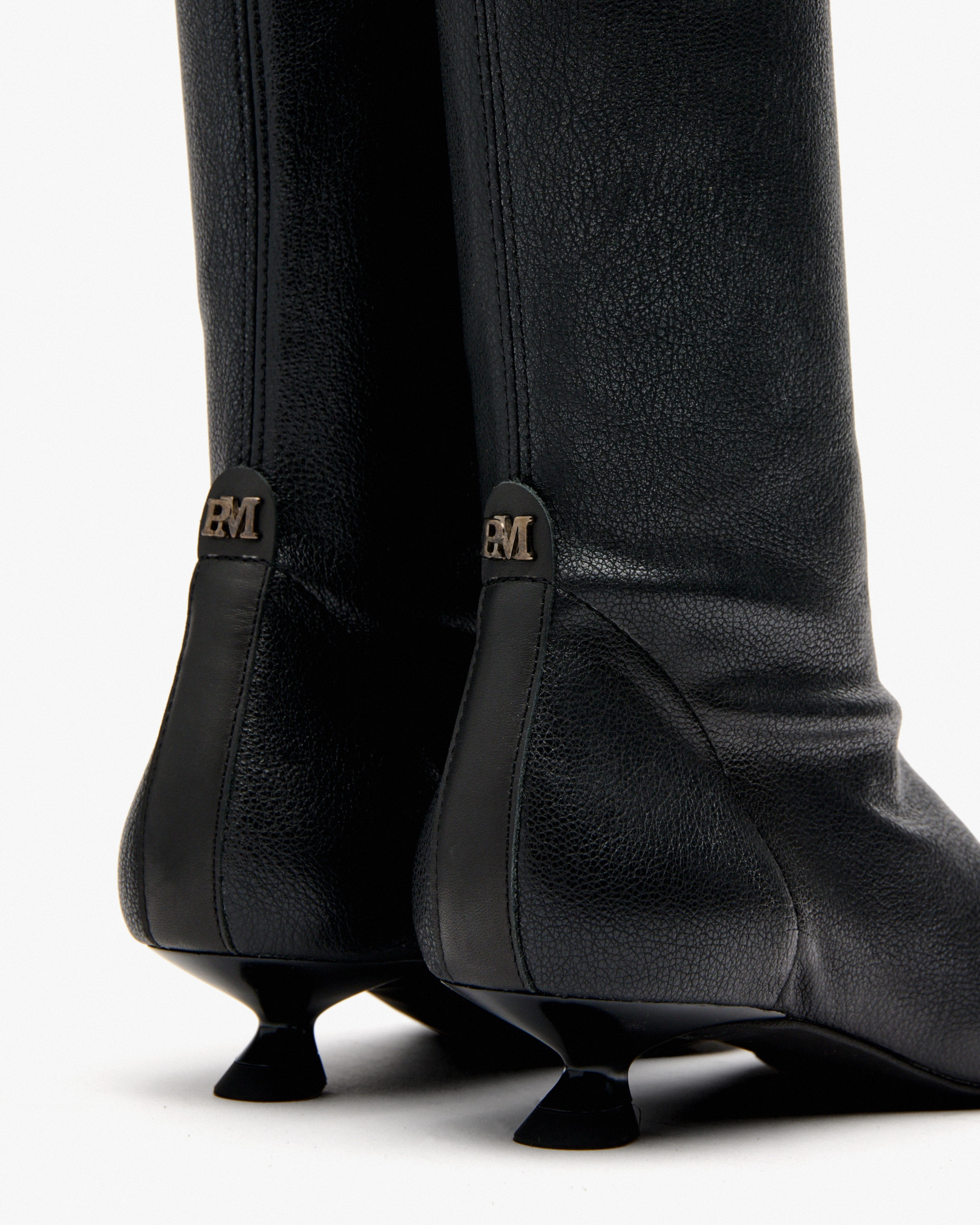 Botas Elásticas com Salto Kitten Preto-3