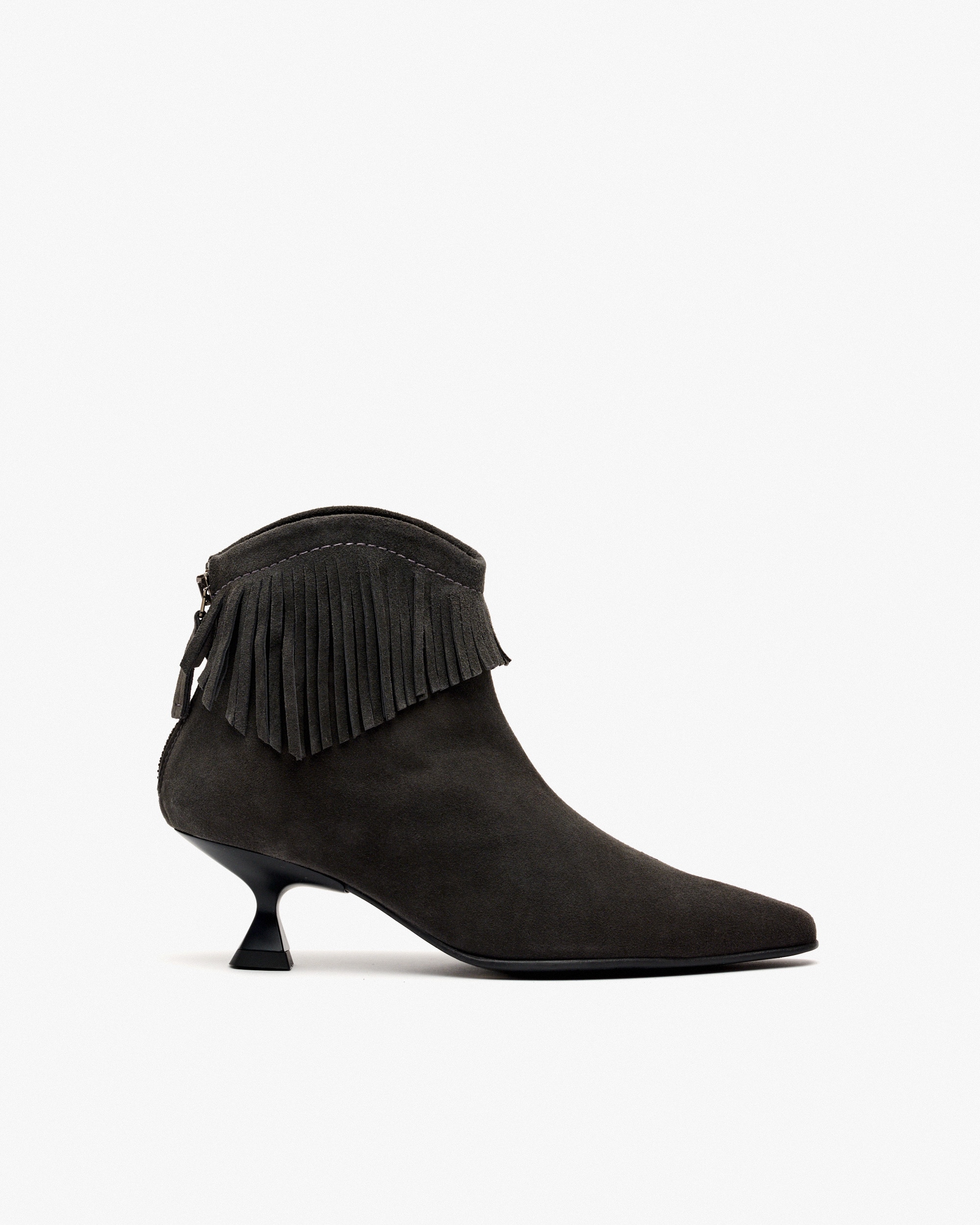 Botins com Franjas e Fecho Zip Posterior Preto-1