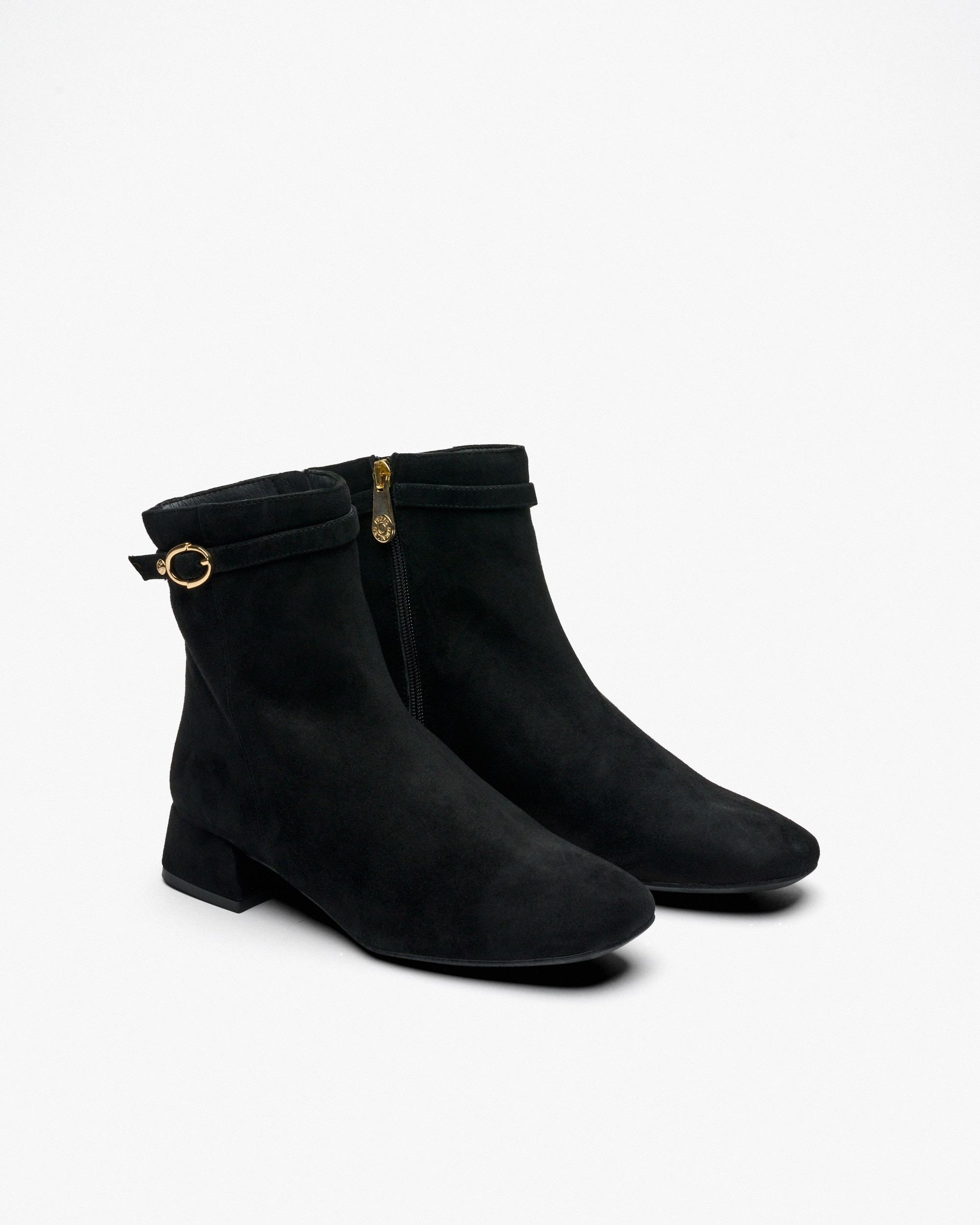 Botins de Salto e Adorno de Fivela Preto-2