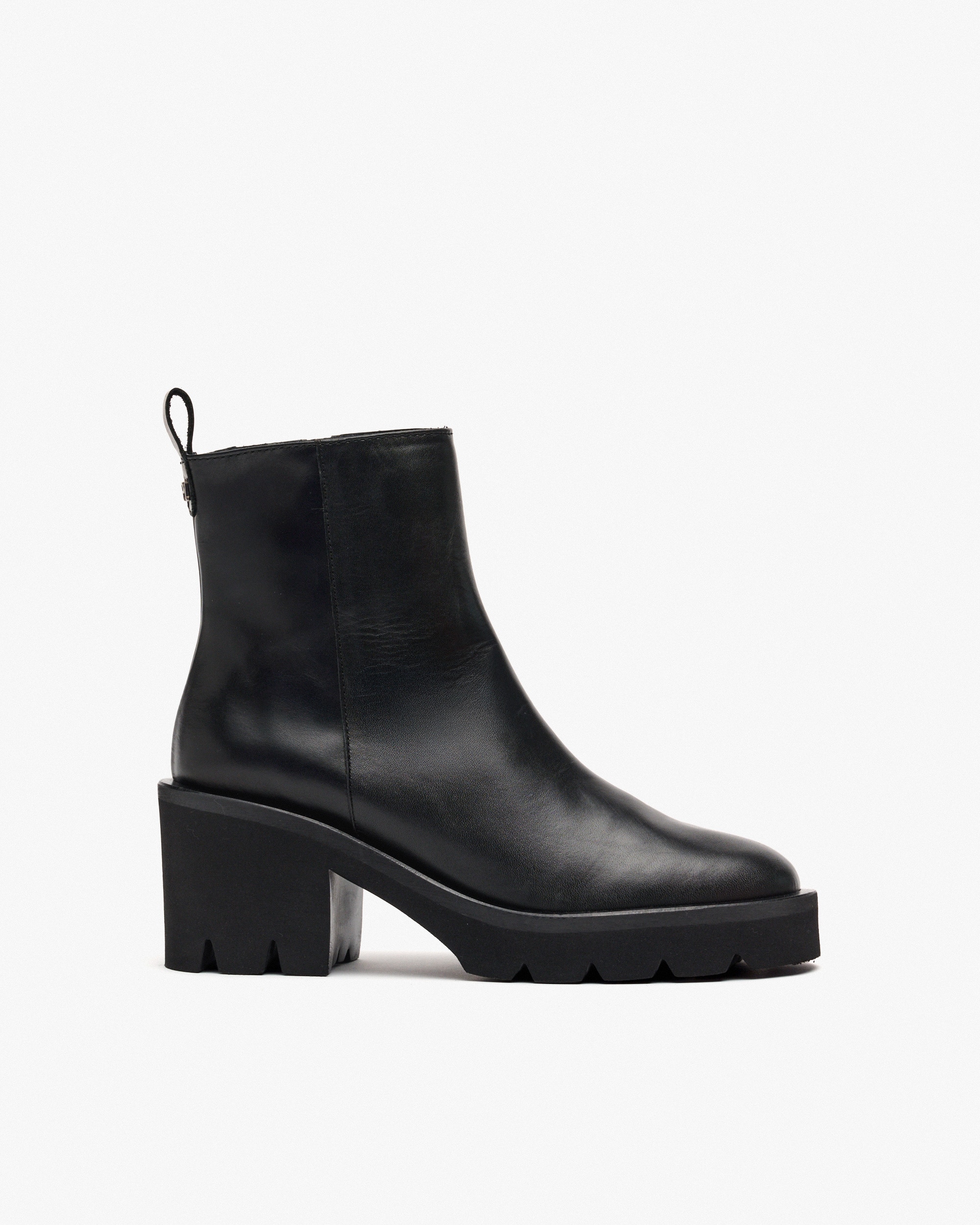 Imagem 0 de Botins com Sola Track e Fecho Zip Lateral e Plataforma