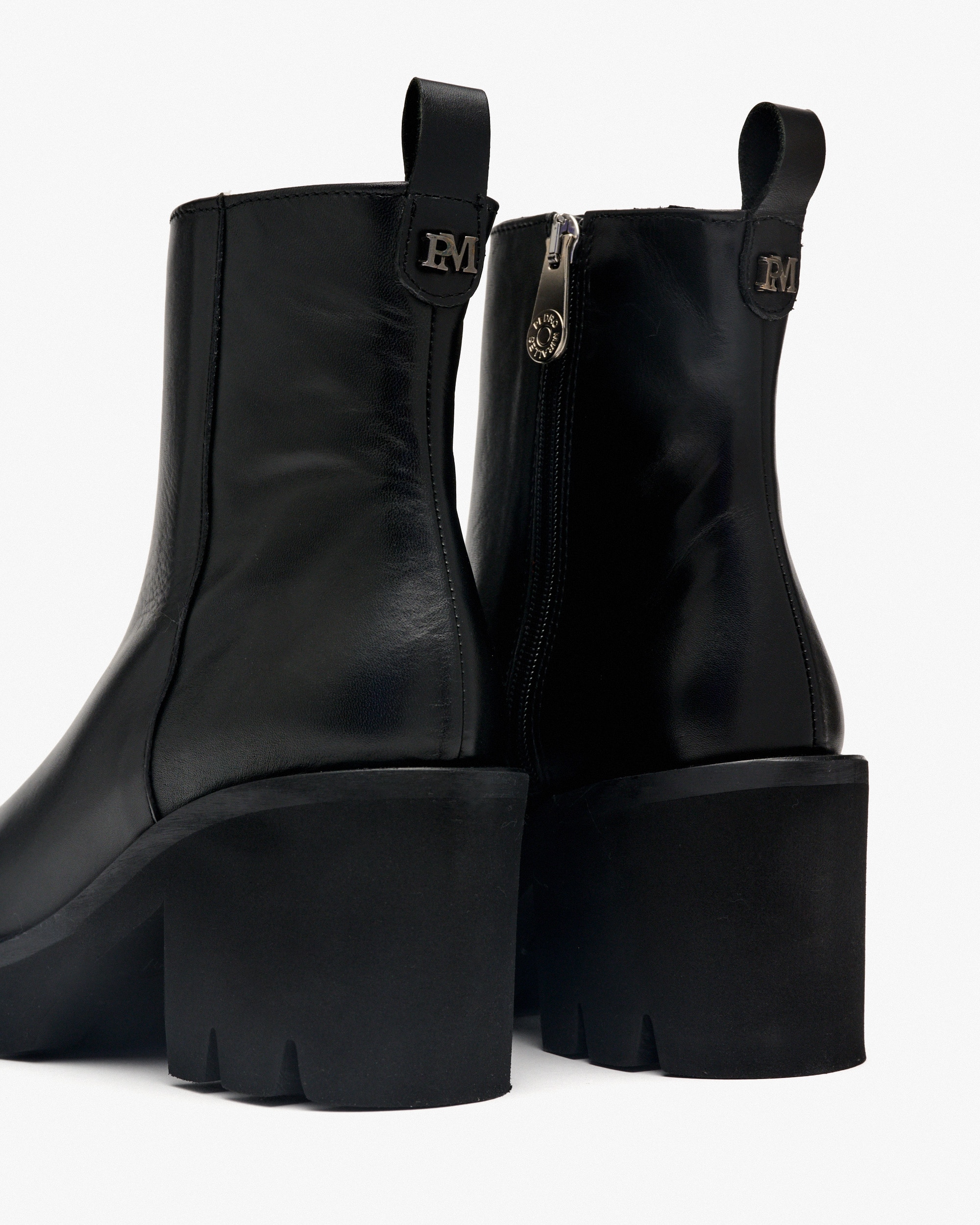 Botins com Sola Track e Fecho Zip Lateral e Plataforma Preto-3