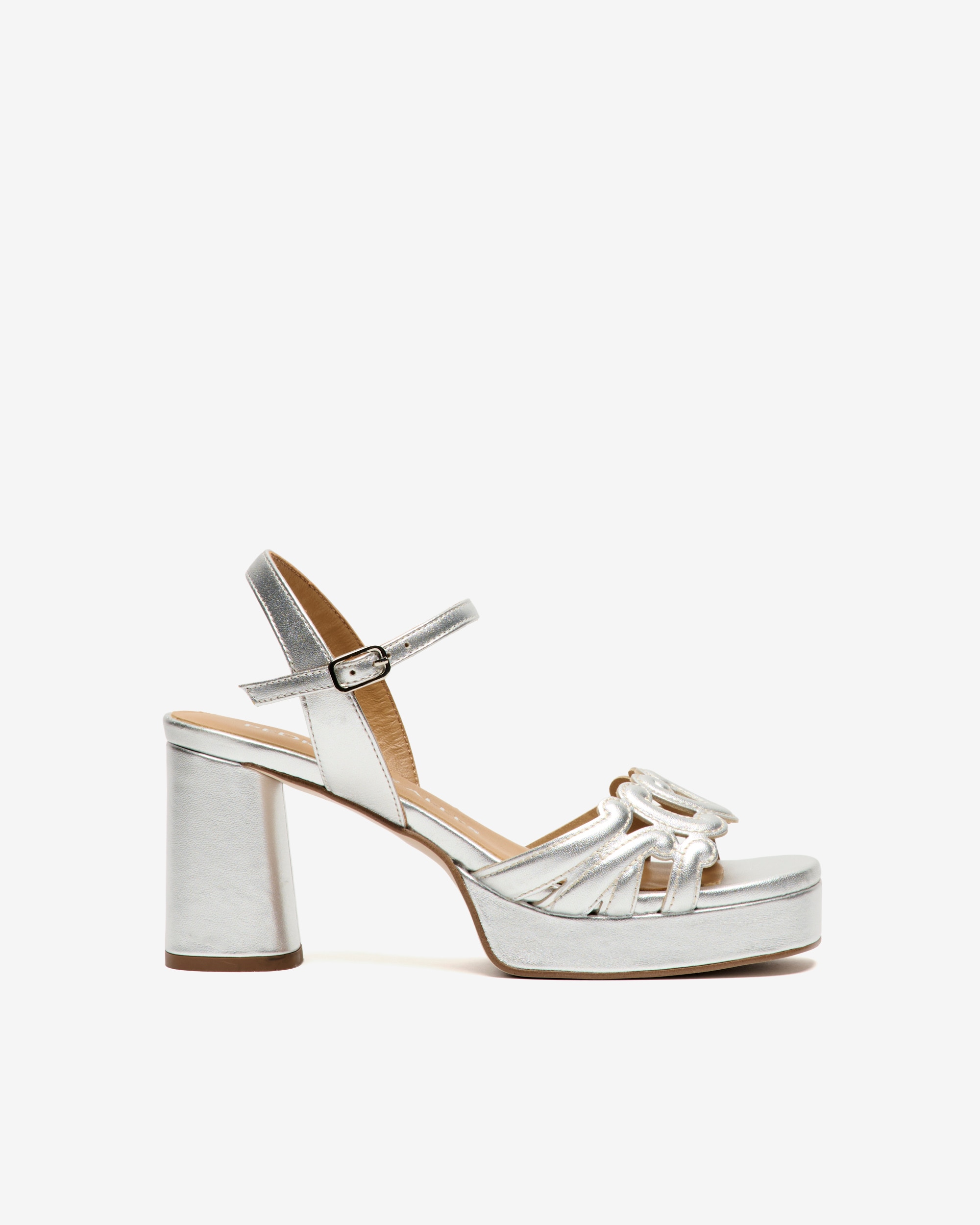 Imagem 0 de Sandálias de Salto com Plataforma e Detalhes Ornamentais