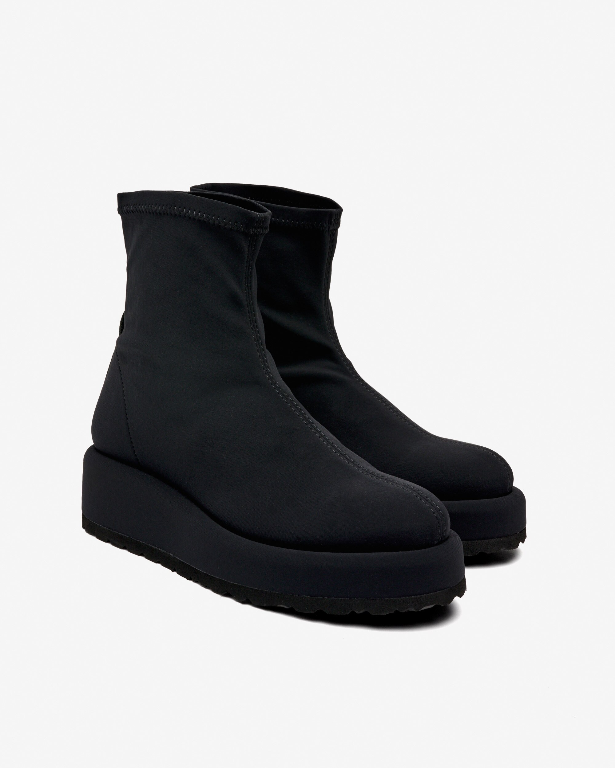 Botins Elásticos com Plataforma Forrada Preto-2