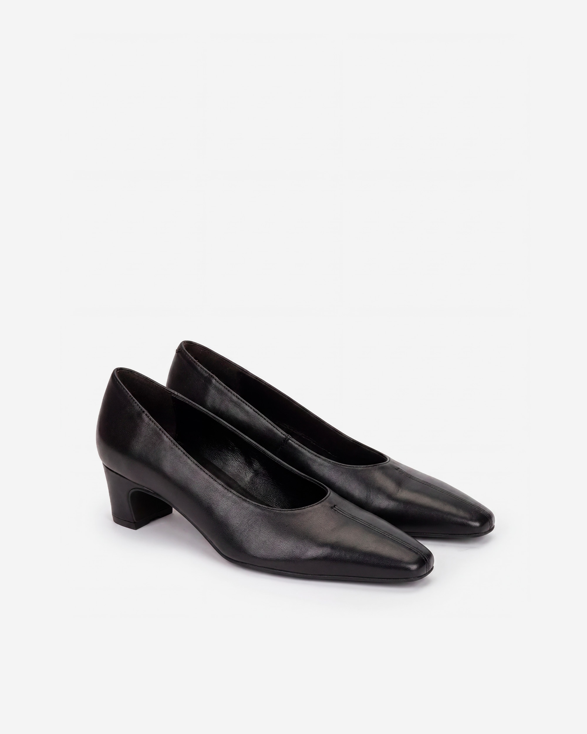 Sapatos de Salto em Pele com Costura Decorativa Preto-2