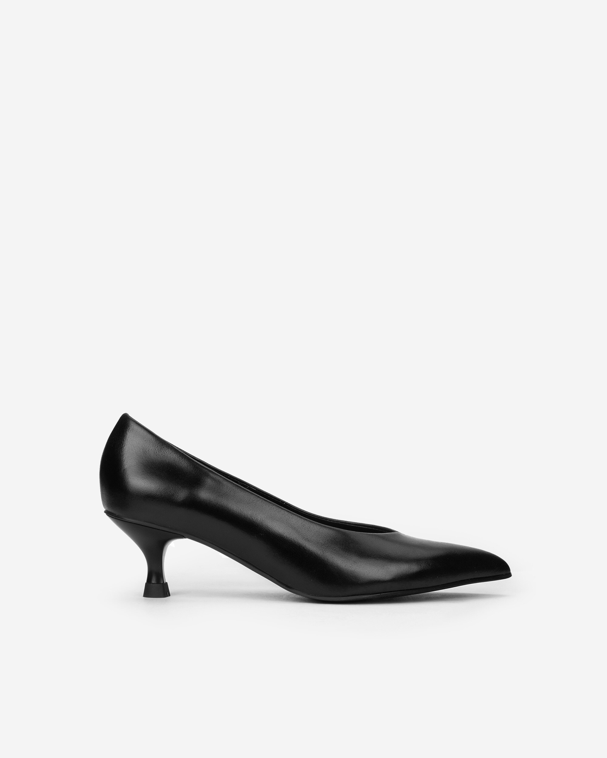 Imagem 0 de Sapatos de Salto Clássicos de Biqueira Pontiaguda