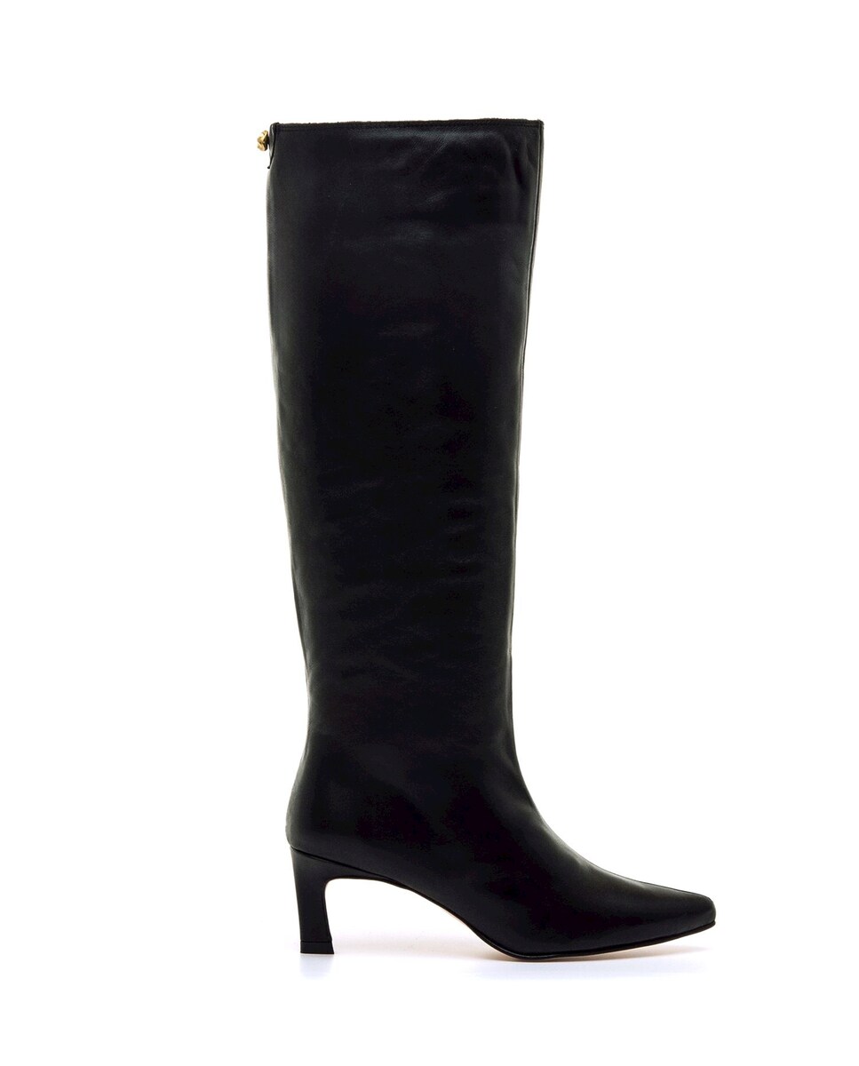 Botas Altas em Pele com Salto Fino Preto-1
