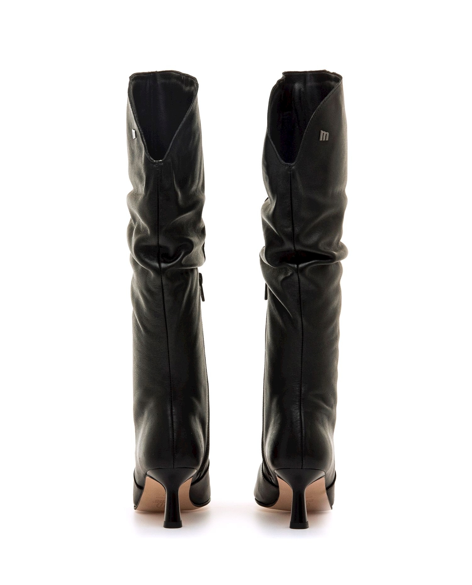 Botas Básicas Altas com Salto Fino em Pele de Camurça Preto mate-3