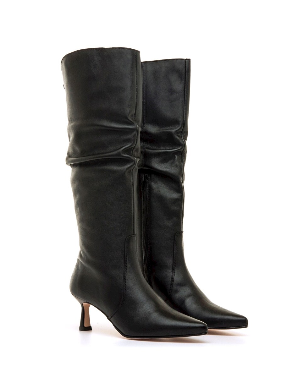 Botas Básicas Altas com Salto Fino em Pele de Camurça Preto mate-5