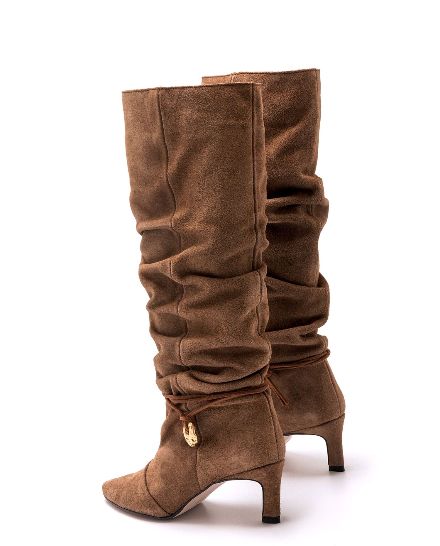 Botas Básicas Altas em Pele de Camurça e Cano Franzido Camel-5